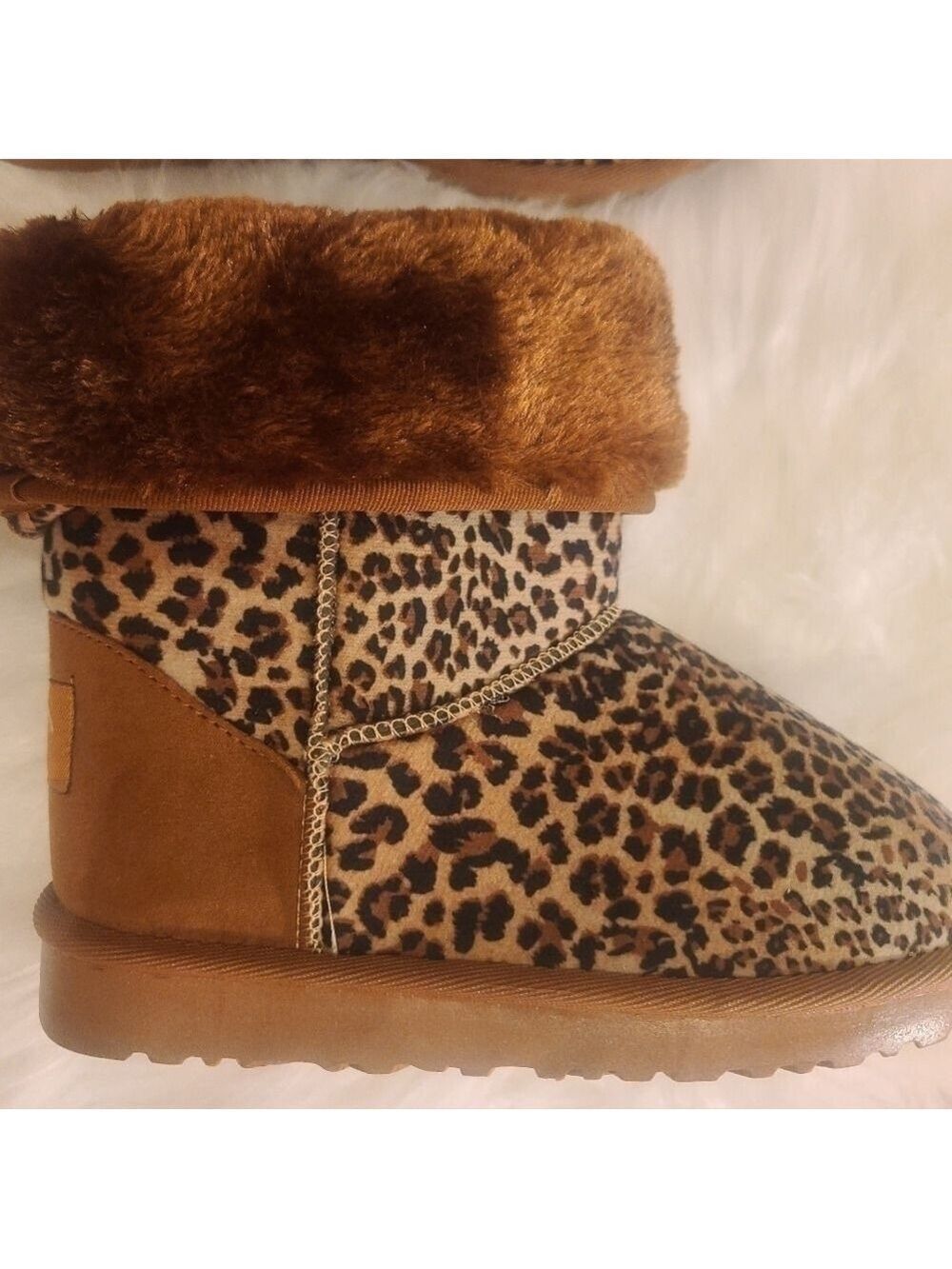 BNIB child's Wi-Fi Fuzzy leopard print boots! - Picture 4 of 11